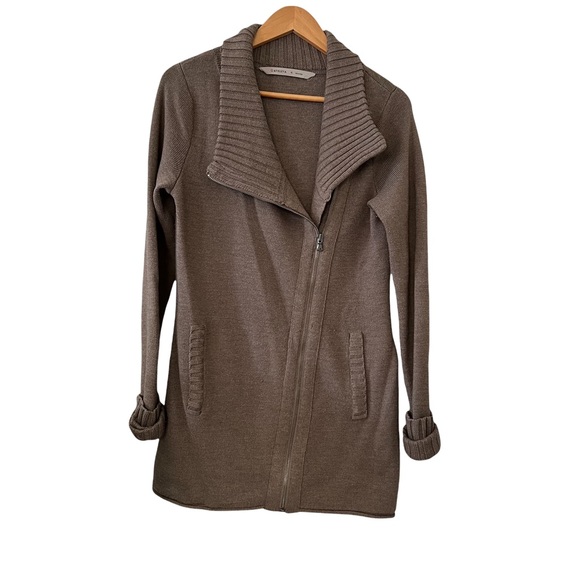 Athleta Chill Factor Asymmetrical Long Cardigan Sweater Sz Medium - Picture 4 of 12